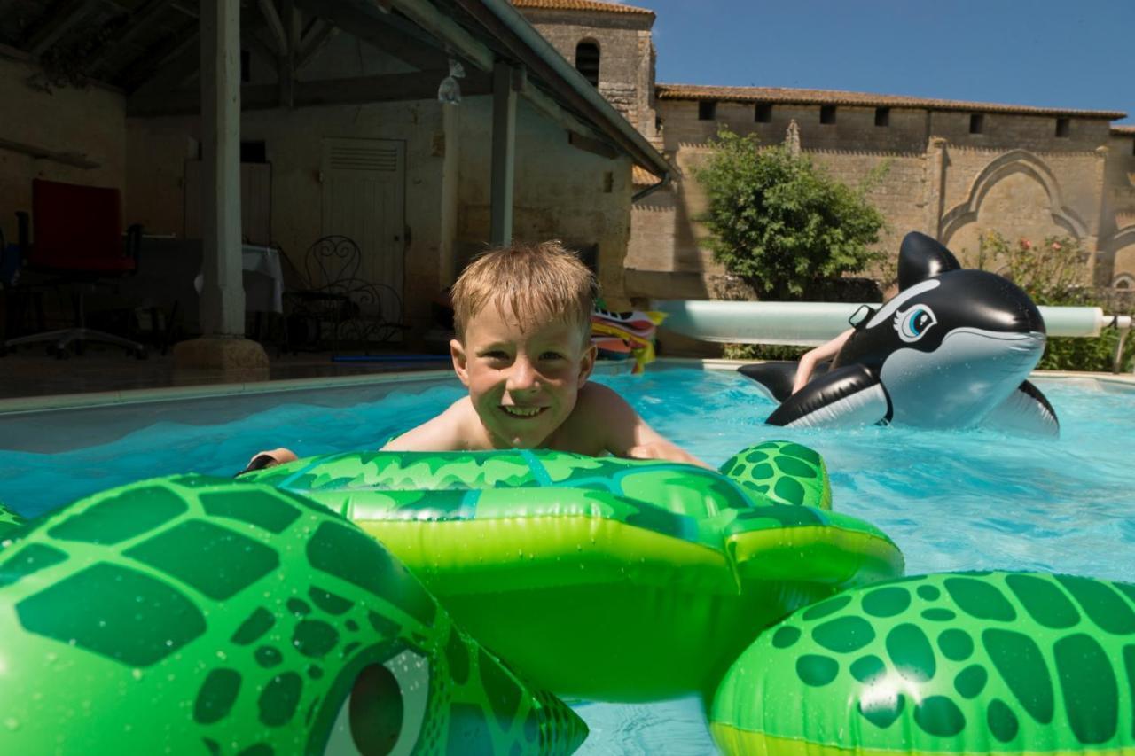 Pujols  Romantic Gite Nr St Emilion With Private Pool And Views To Die For מראה חיצוני תמונה