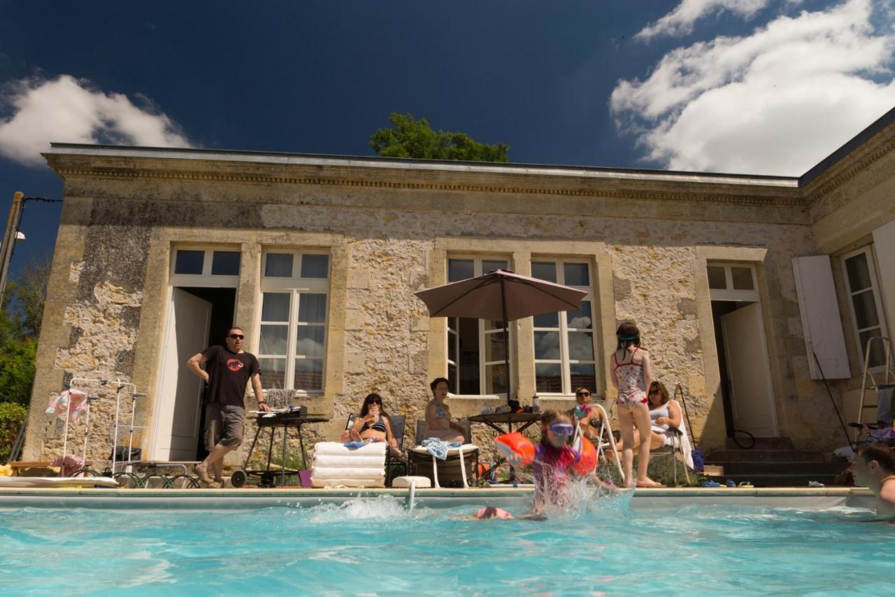 Pujols  Romantic Gite Nr St Emilion With Private Pool And Views To Die For מראה חיצוני תמונה