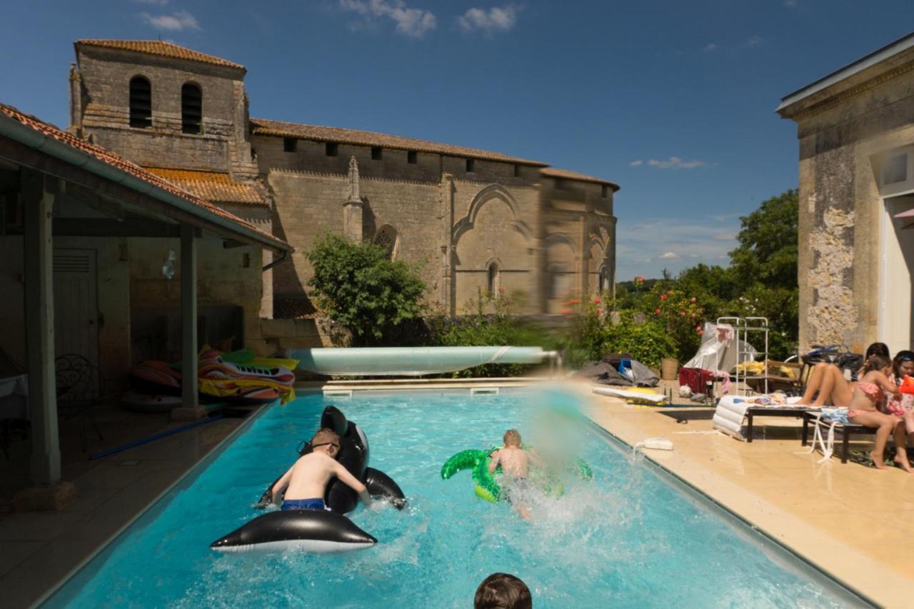 Pujols  Romantic Gite Nr St Emilion With Private Pool And Views To Die For מראה חיצוני תמונה