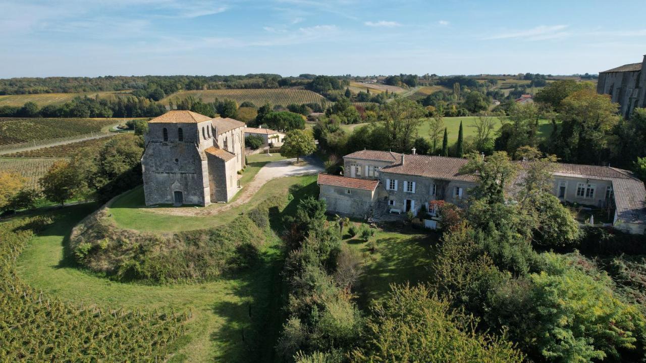 Pujols  Romantic Gite Nr St Emilion With Private Pool And Views To Die For מראה חיצוני תמונה